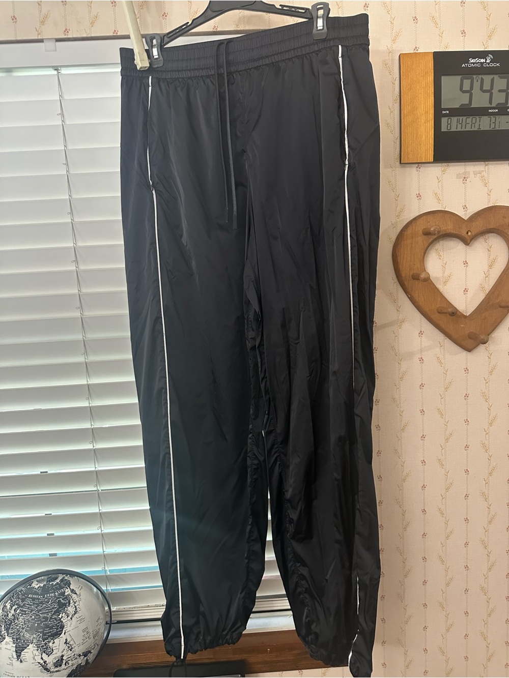Lululemon Stretch Satin Nylon Mid-Rise Pants Large Black White LW5GMXS